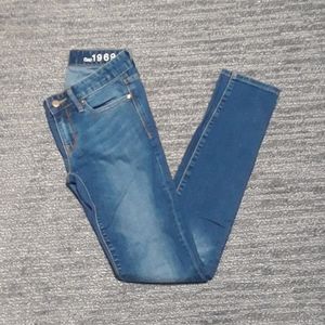GAP 1969 Always Skinny Jeans in light wash